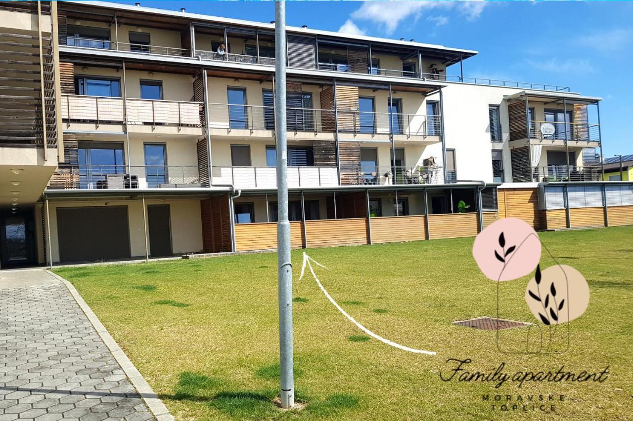 Family Apartment モラフスケ・トプリツェ エクステリア 写真