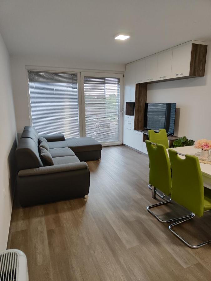 Family Apartment モラフスケ・トプリツェ エクステリア 写真